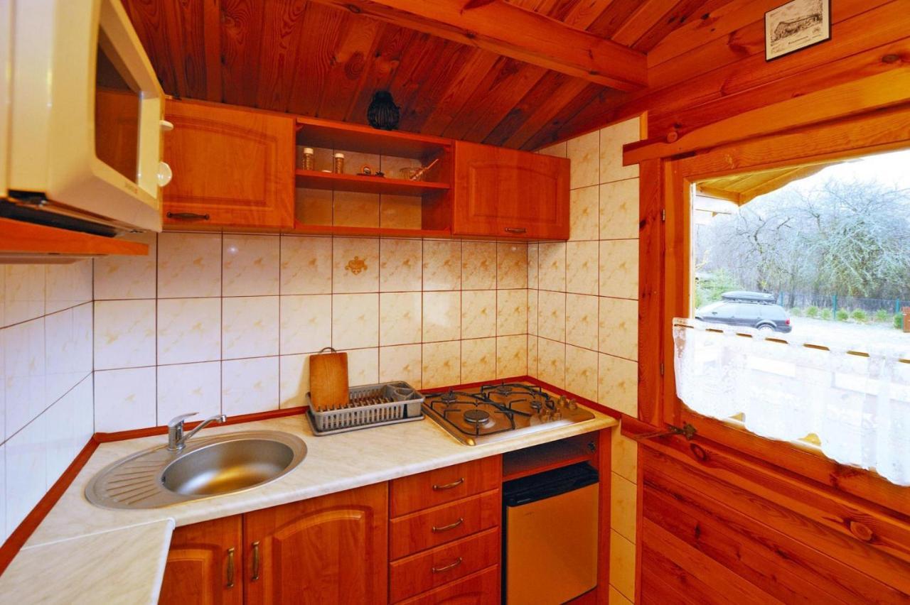 Holiday Home Close To The Lake Shore, Dabrowica Dabrowica  エクステリア 写真